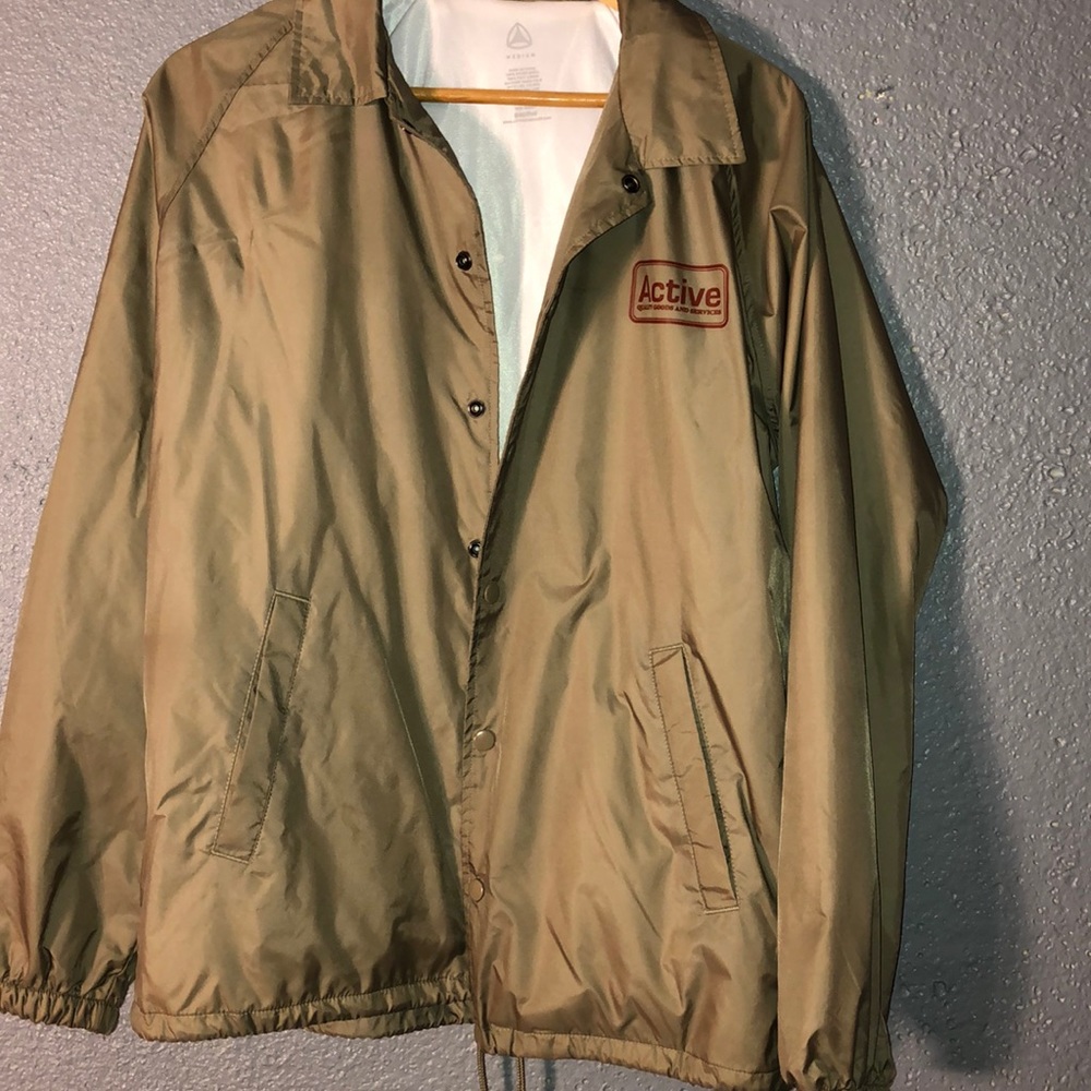 Mens Active windbreaker